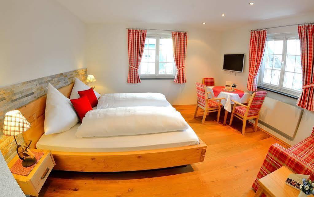 Hotel-Gasthof Adler Lindau  Ngoại thất bức ảnh